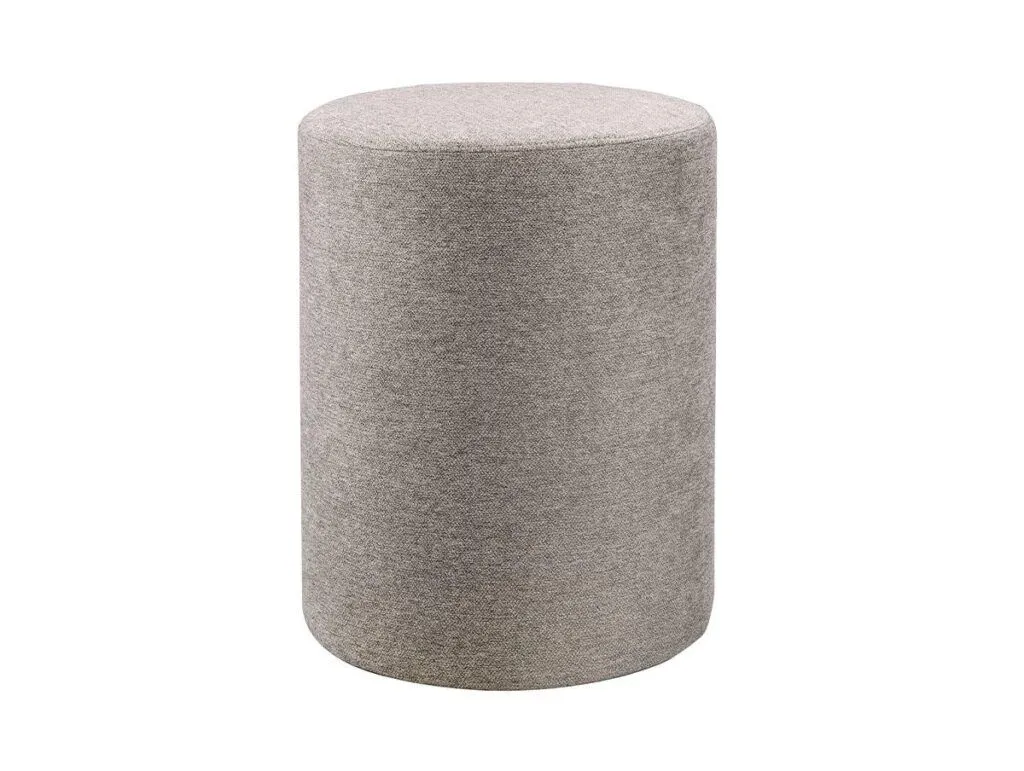 Ein schlichter, zylindrischer grauer Polsterhocker mit glatter Oberfläche vor weißem Hintergrund - ein elegantes Akzentstück von Bettenland.