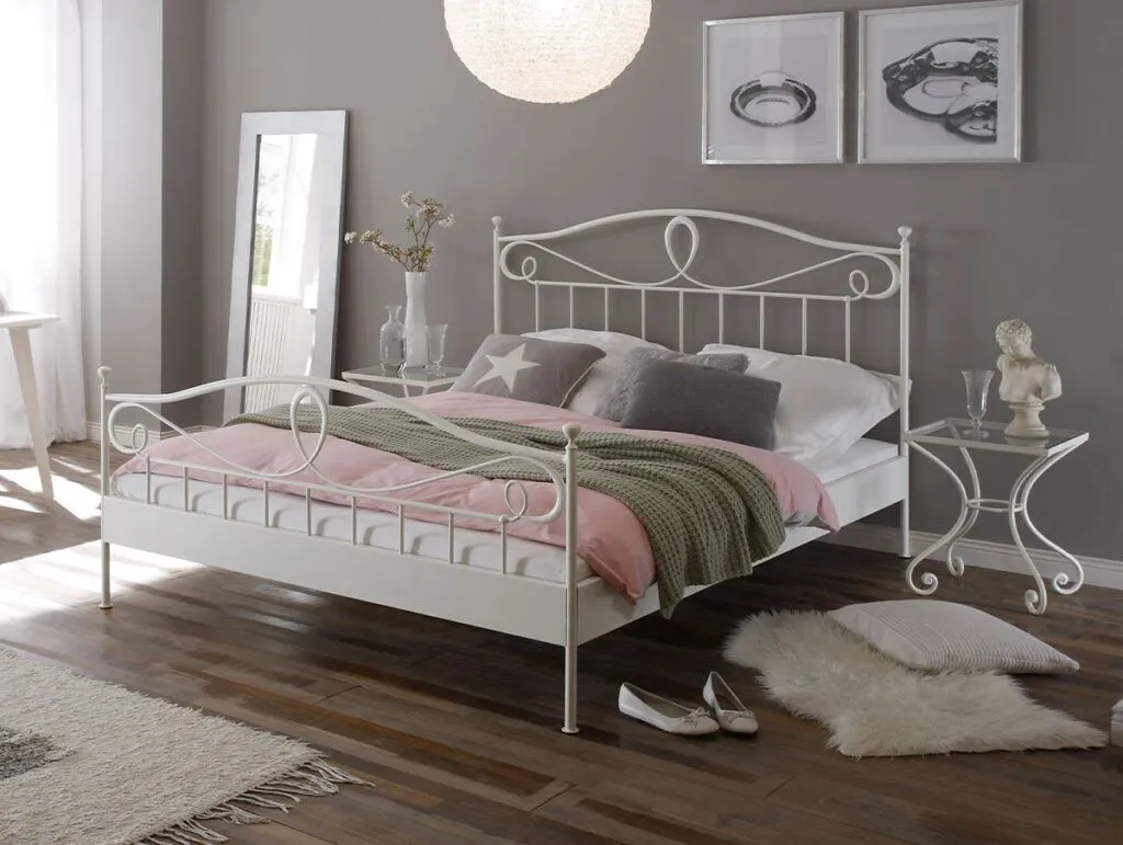 Hasena Matellbett Lurano weiss