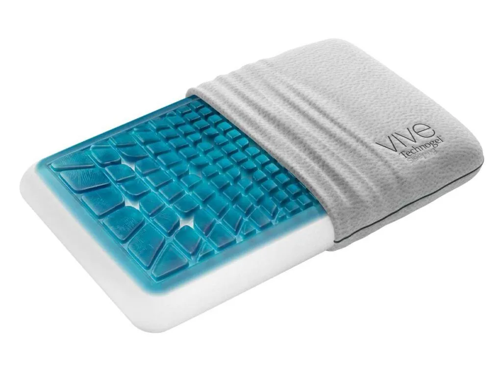 Ein rechteckiges Kissen mit einer weißen Basis, einer strukturierten blauen Gelschicht auf der Oberseite und einem hellgrauen, abnehmbaren Stoffbezug, der teilweise zurückgezogen wurde und die Geloberfläche freilegt. Der Bezug ist mit Vive Rehimgor beschriftet.