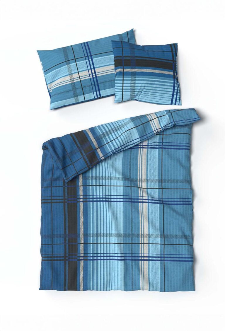 Das Bettwäsche Lotus Dafino Set besteht aus einem blau karierten Bettbezug und einem passenden Kissenbezug, beide mit sich kreuzenden blauen, weißen und schwarzen Linien auf einem klaren weißen Hintergrund für einen klassischen Look.