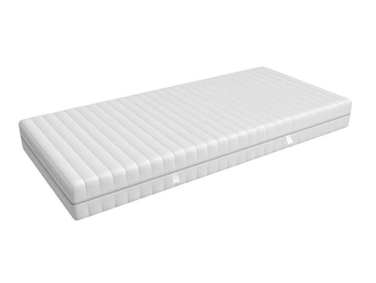Eine einzelne, rechteckige Matratze mit weißem, strukturiertem Bezug und horizontalen Nähten auf weißem Hintergrund.